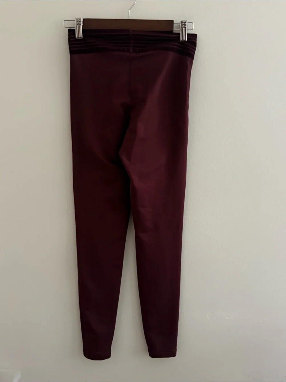 Nike burgundy leggings